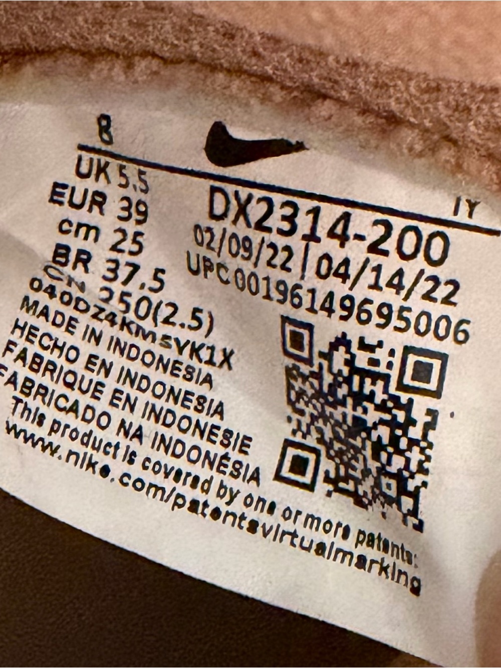 Nike Women's Dunk High Desert Camo Sneakers. Size 8. - Picture 14 of 16